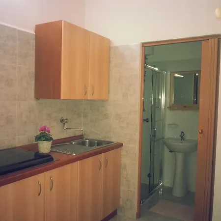 Frassanito Apartman *